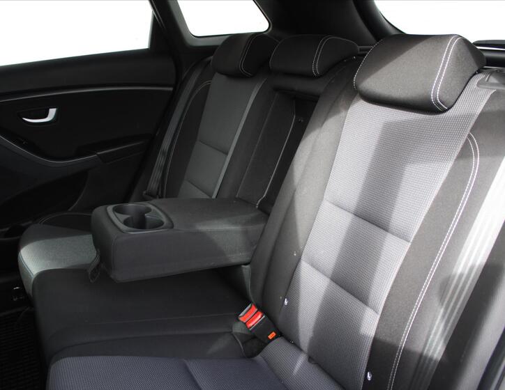 Hyundai i30 11