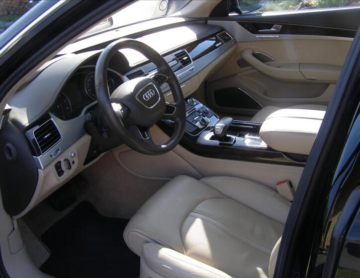 Audi A8 19