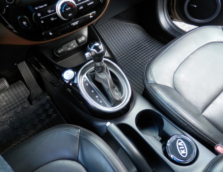 KIA Soul 17