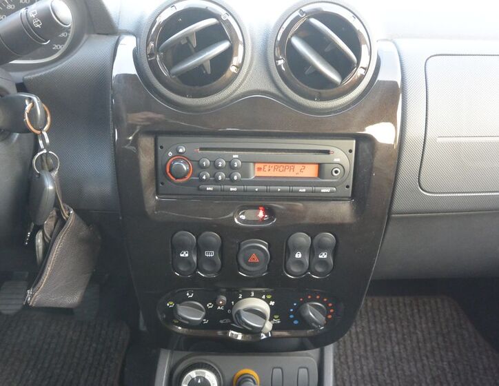 Dacia Duster 19