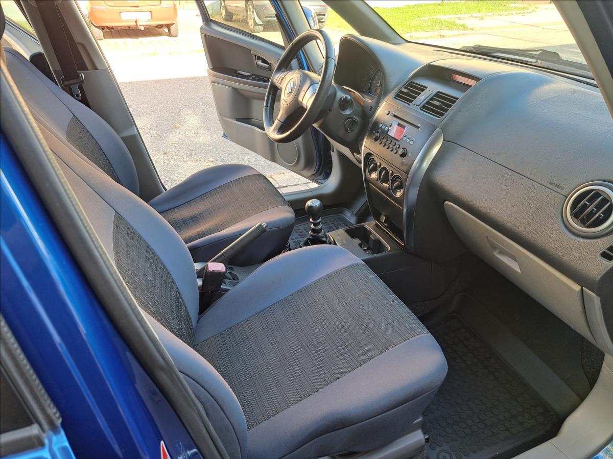 Suzuki SX4