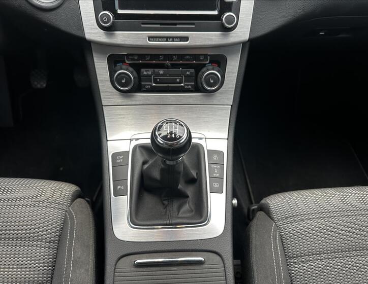 Volkswagen Passat CC 16