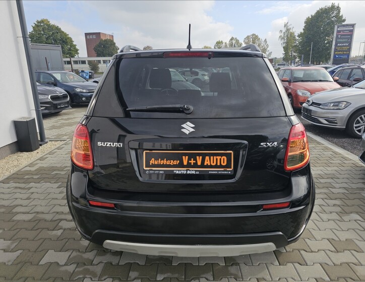 Suzuki SX4 7