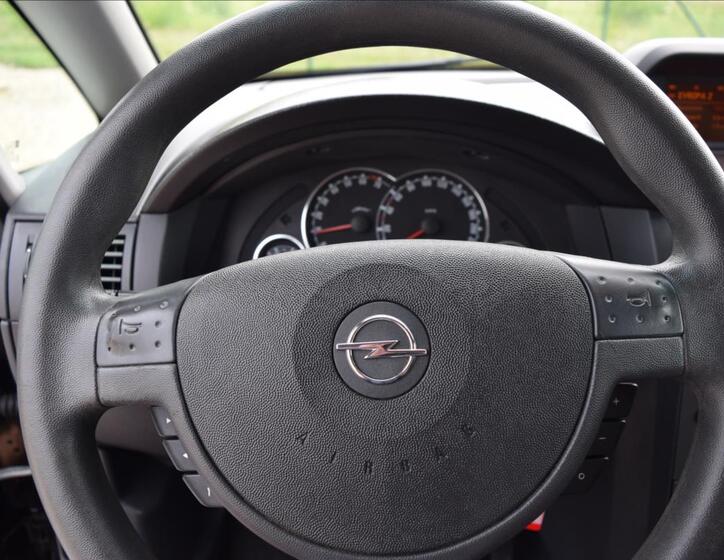Opel Meriva 32