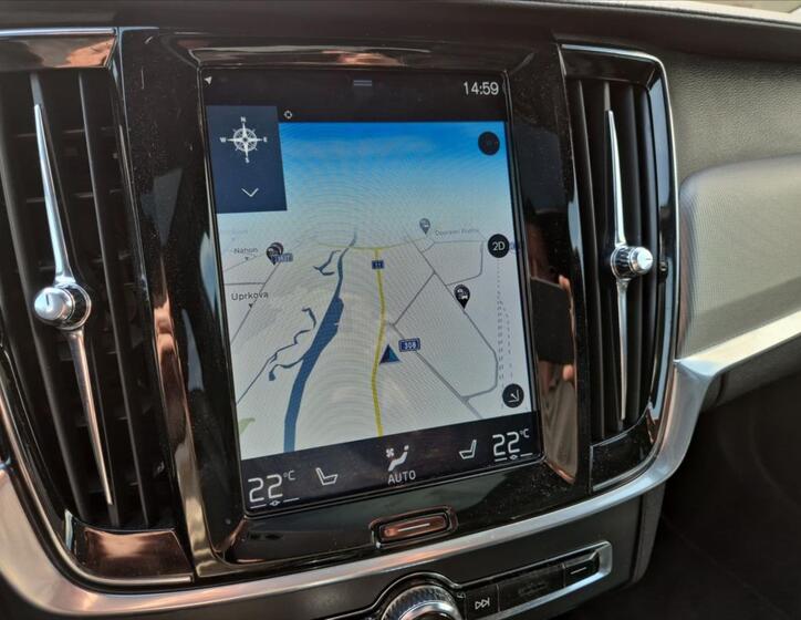 Volvo S90 17