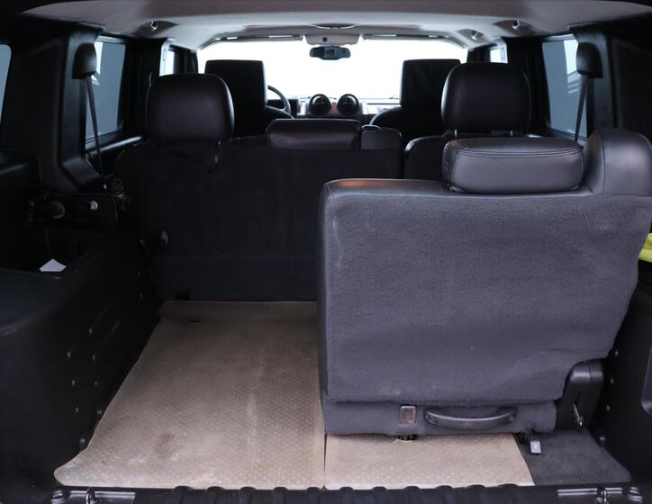 Hummer H2 10