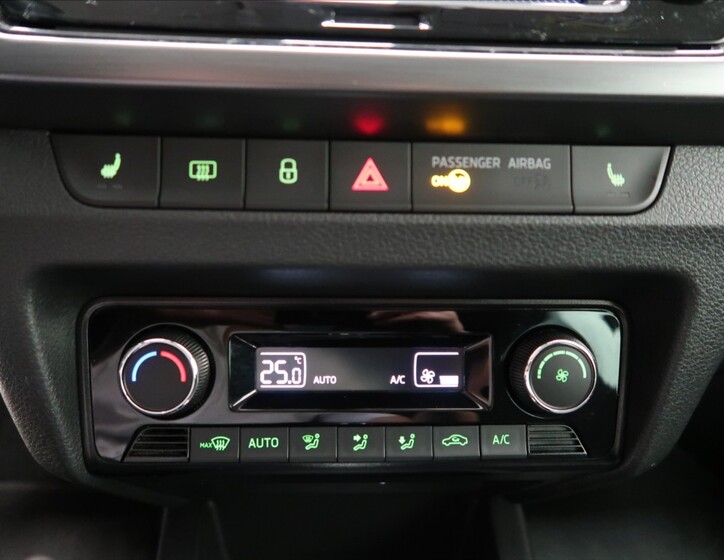 Škoda Fabia 23