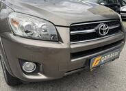 Toyota RAV4 17