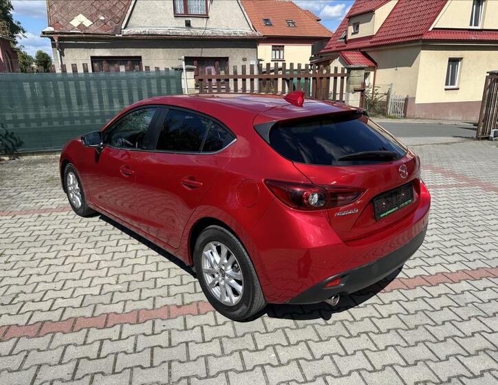 Mazda 3 7