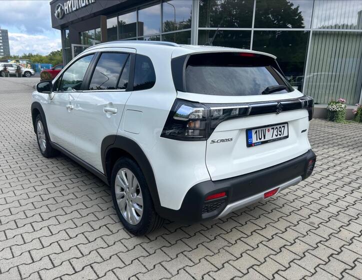 Suzuki S-Cross 7