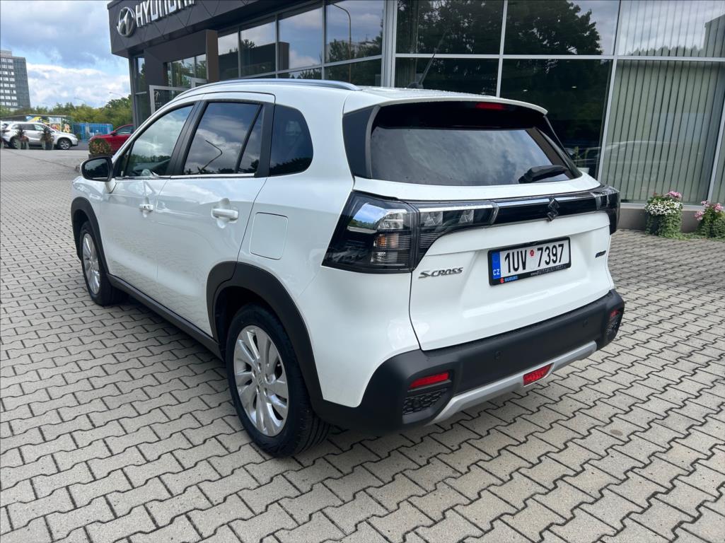 Suzuki S-Cross