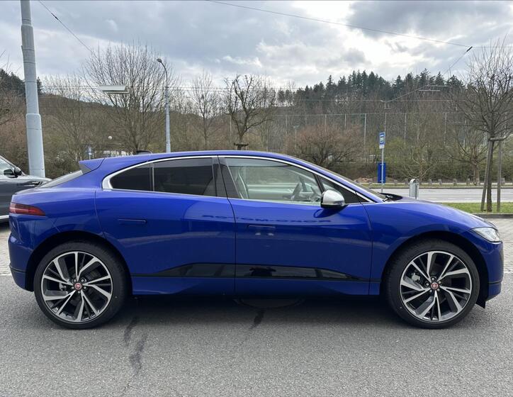 Jaguar I-Pace 6