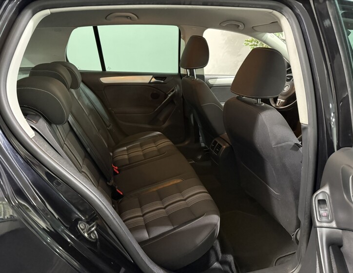 Volkswagen Golf 21