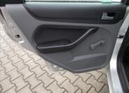 Ford Focus 16