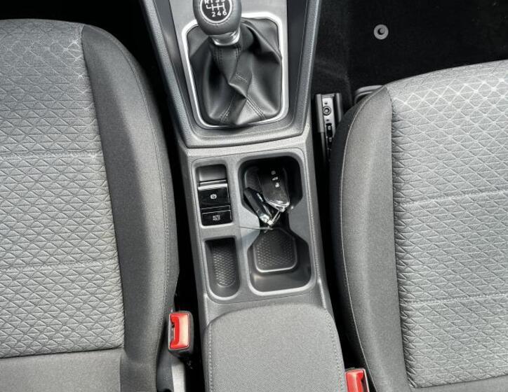Ford Tourneo Connect 12