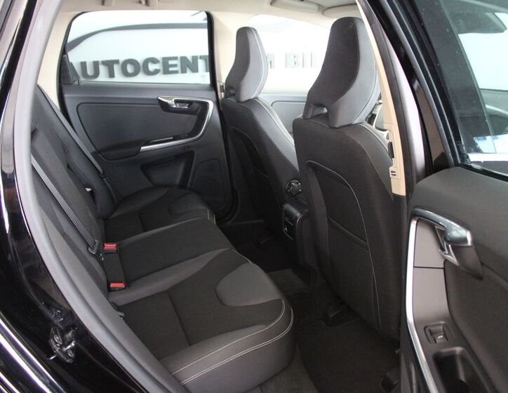 Volvo XC60 11