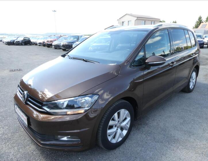 Volkswagen Touran 2