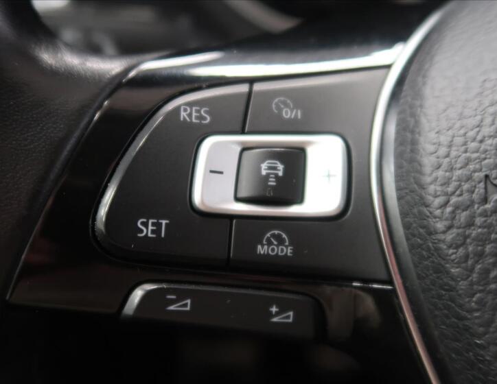 Volkswagen Tiguan 18