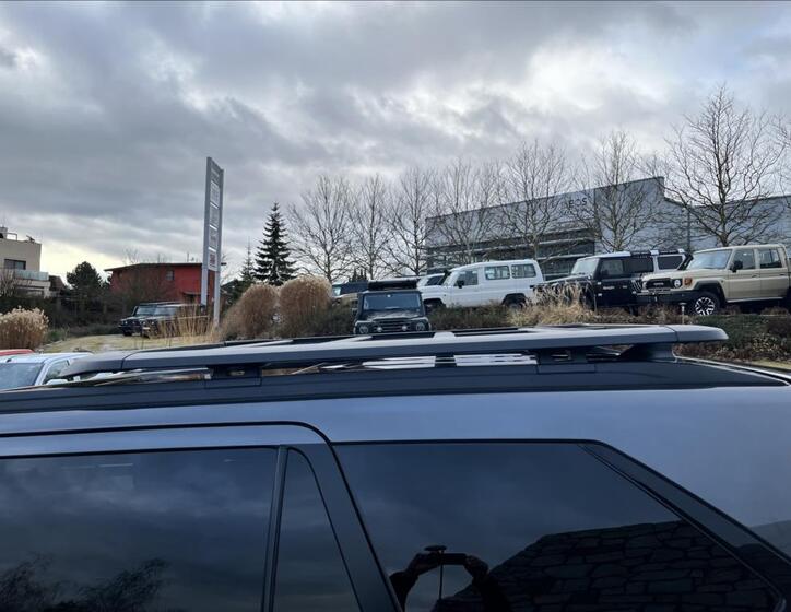 Toyota Sequoia 53