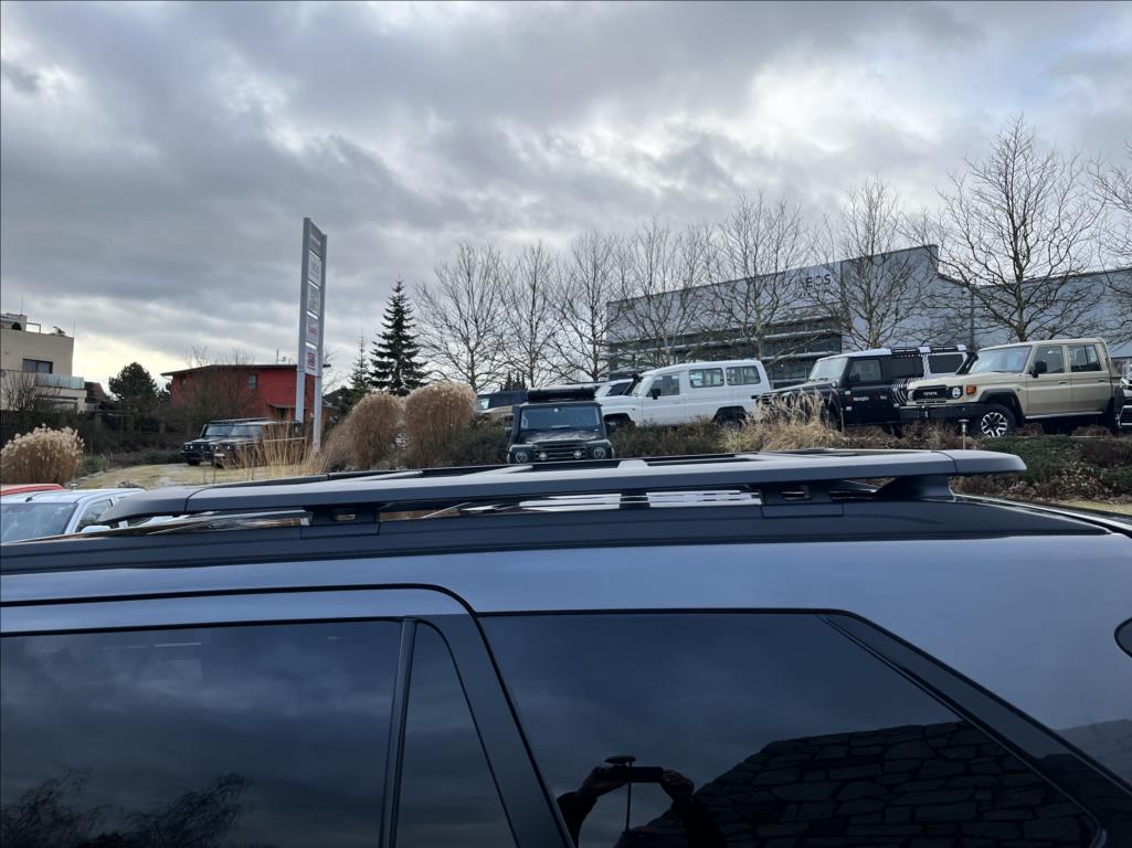 Toyota Sequoia