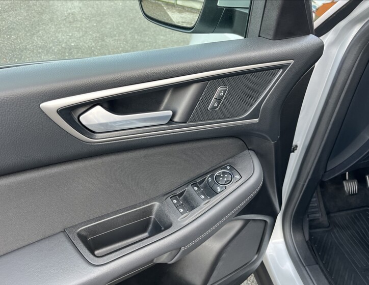 Ford Galaxy 48