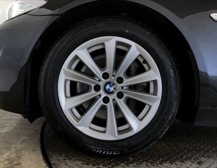 BMW Řada 5 32