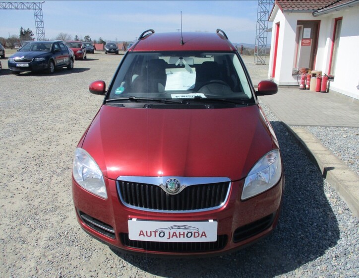 Škoda Roomster 2