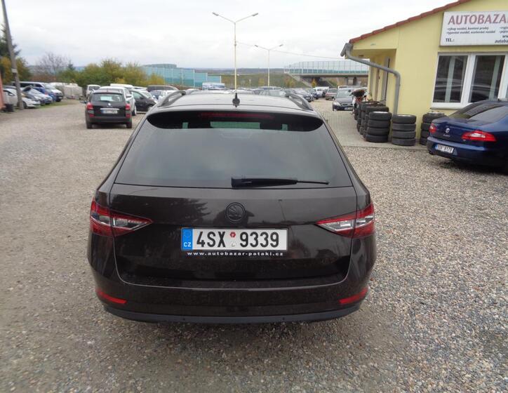 Škoda Superb 6