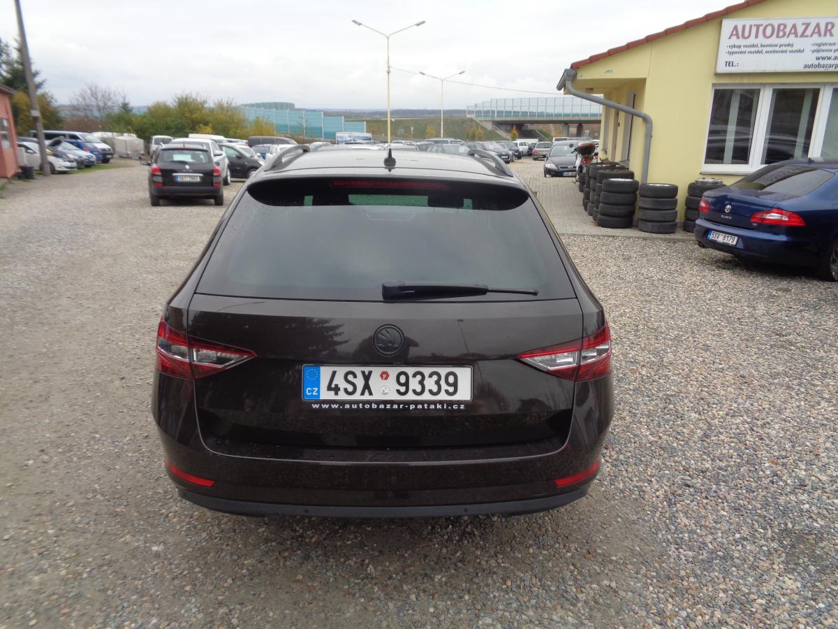 Škoda Superb