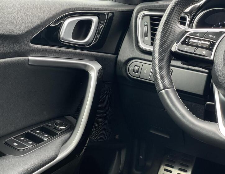 KIA ProCeed 13
