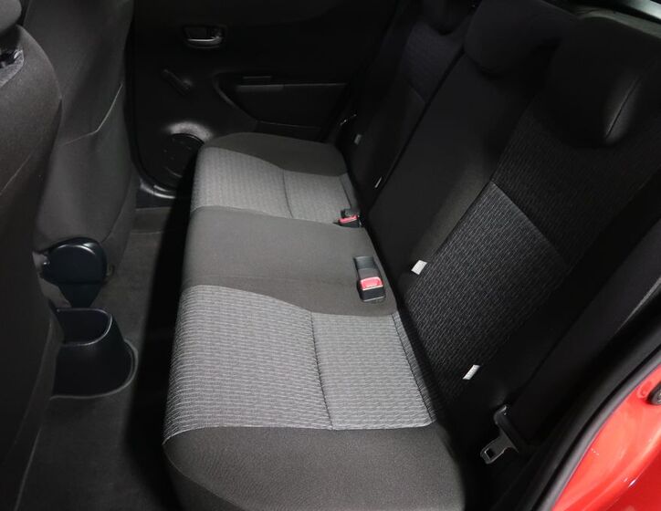 Toyota Yaris 10
