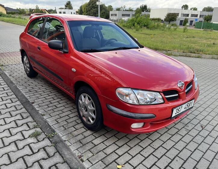 Nissan Almera 4