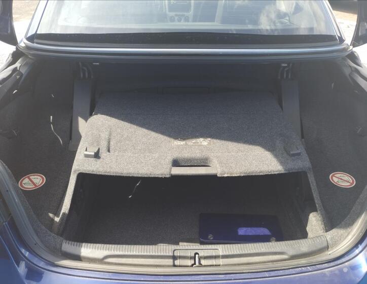 Volkswagen EOS 14