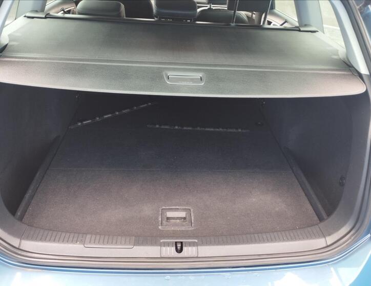 Volkswagen Golf 17