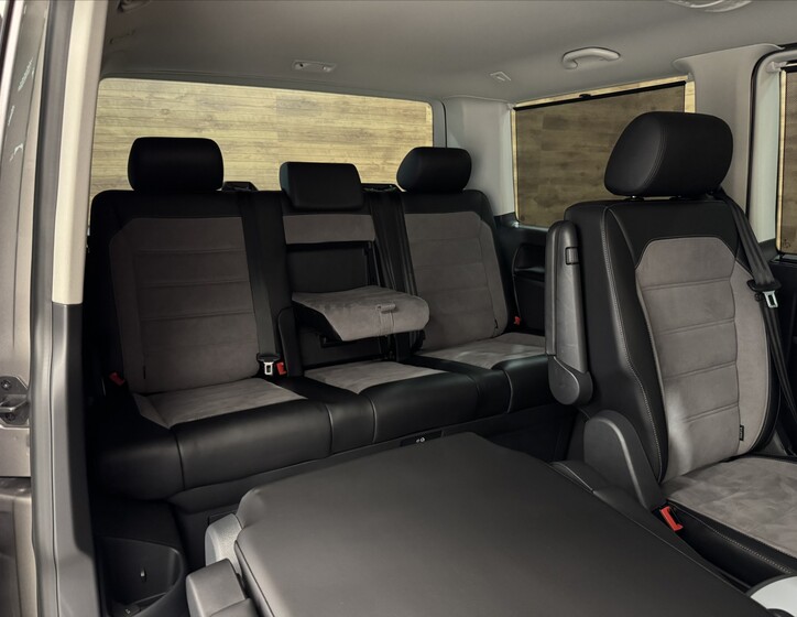 Volkswagen Multivan 15