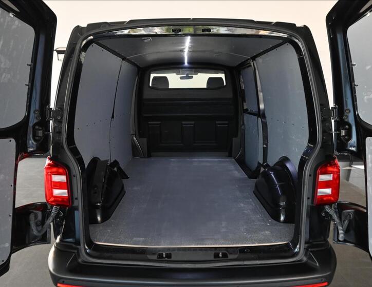 Volkswagen Transporter 8