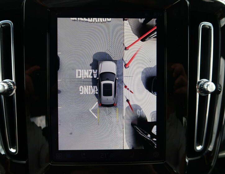 Volvo XC40 19