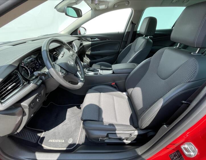 Opel Insignia 4