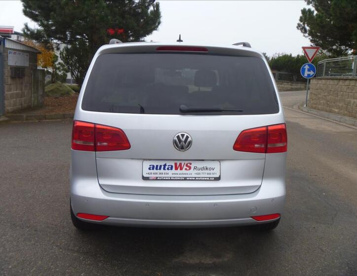 Volkswagen Touran 5