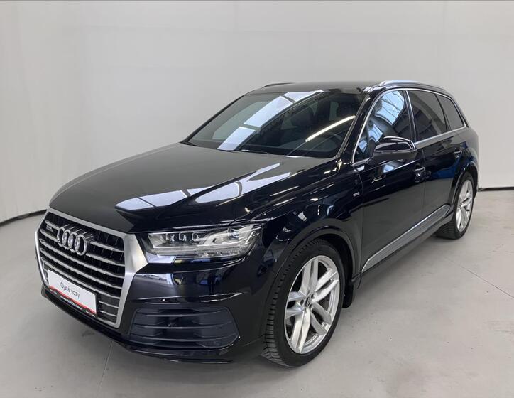 Audi Q7 1