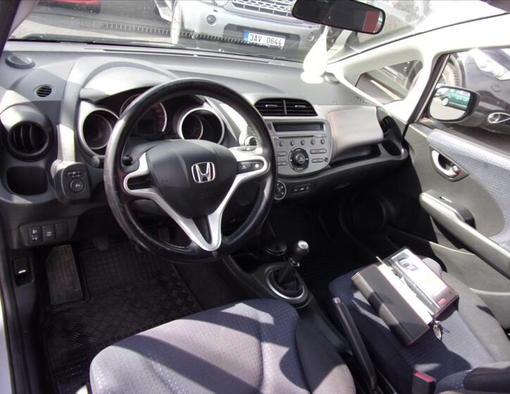Honda Jazz 15