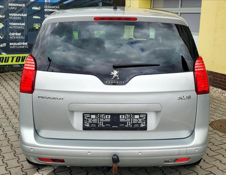 Peugeot 5008 10