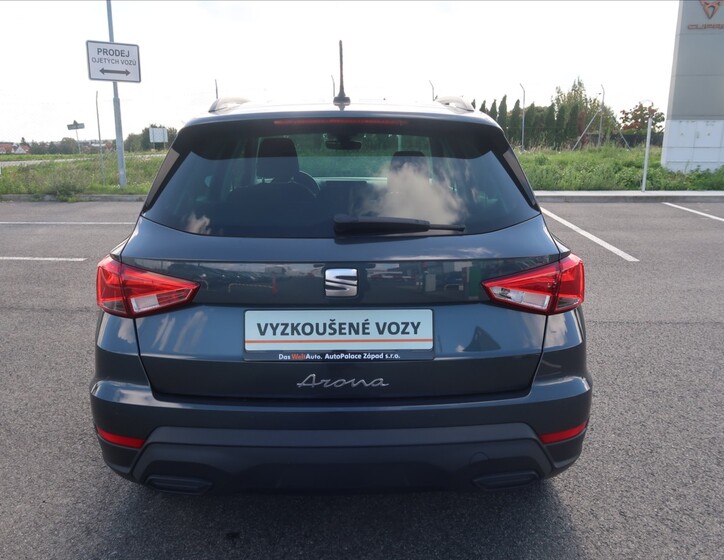 Seat Arona 6