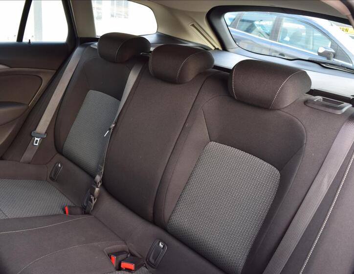 Opel Insignia 17