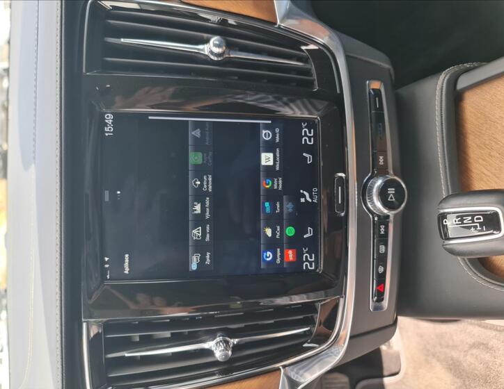 Volvo V90 29