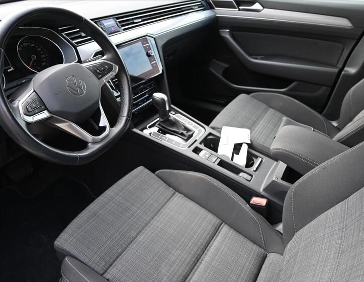 Volkswagen Passat 2