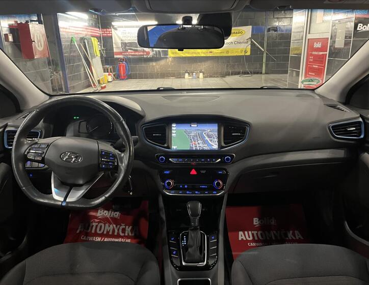 Hyundai IONIQ 17