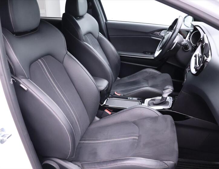 KIA XCeed 14