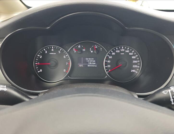 KIA Carens 18