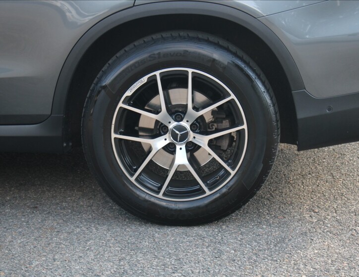 Mercedes-Benz GLC 9